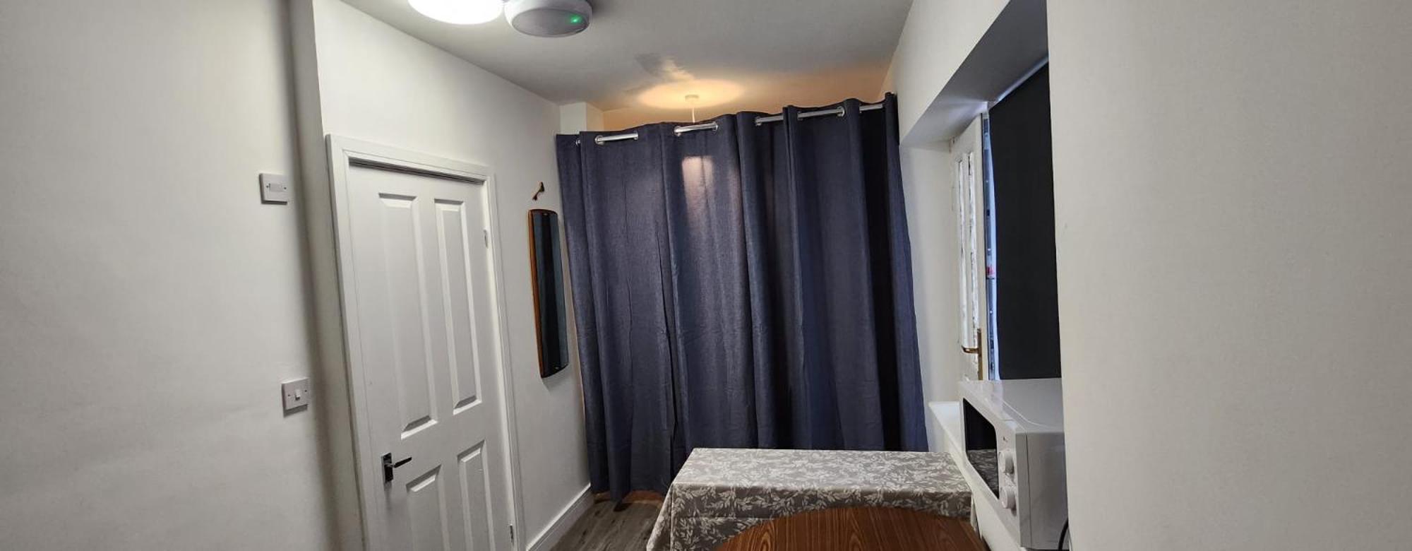 White House Ensuite Double Bedroom 沃灵顿 外观 照片