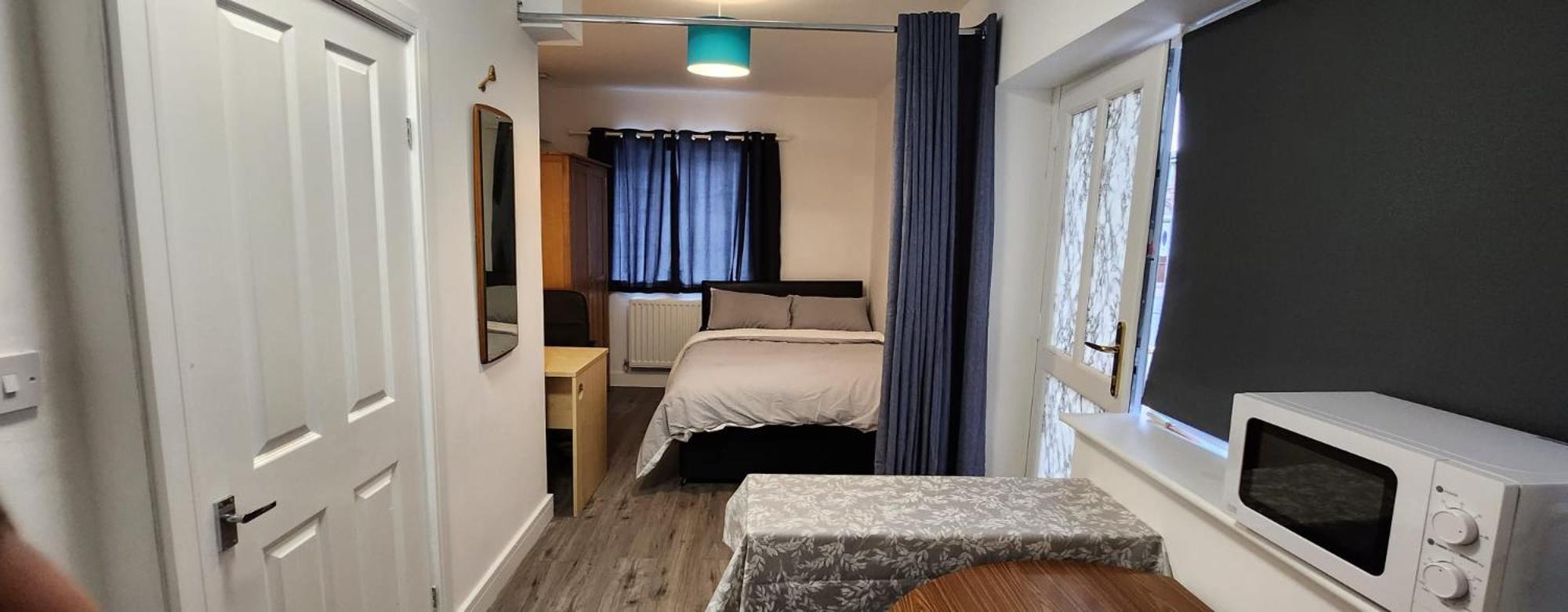 White House Ensuite Double Bedroom 沃灵顿 外观 照片