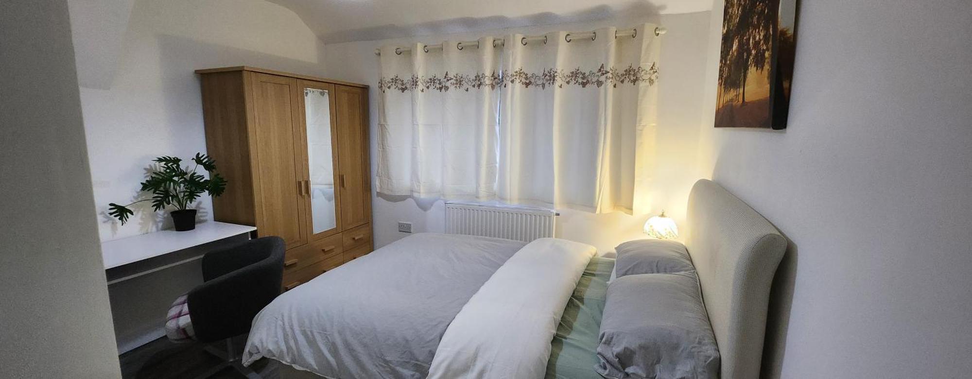 White House Ensuite Double Bedroom 沃灵顿 外观 照片